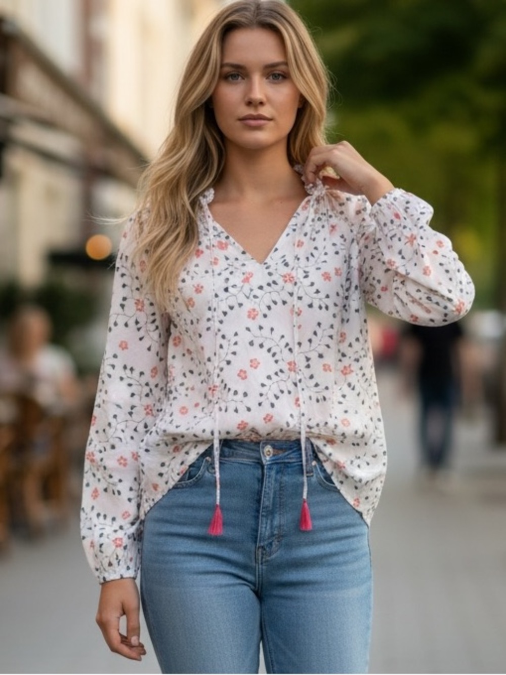 Natalie Martin Lightweight White Floral V-Neck Peasant Blouse XS